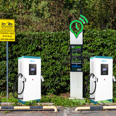 LCD 디스플레이 두 배 위탁 총을 가진 빠른 DC 60kw EV 충전기