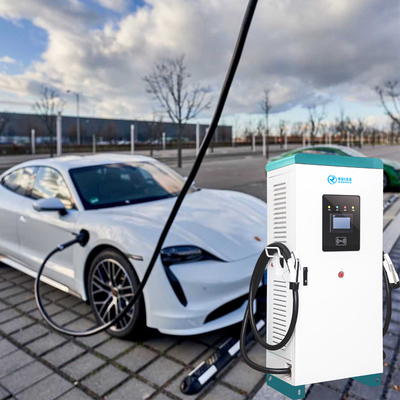 두 배 마개를 가진 똑똑한 Ocpp 공중 60kw EV 충전기 3 단계 380V